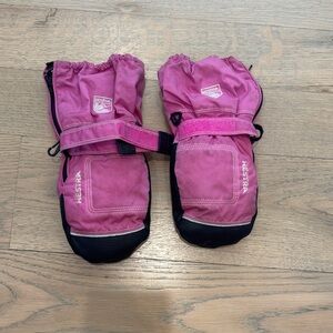 Hestra Fuchsia Mittens with Black Accents girls size 5